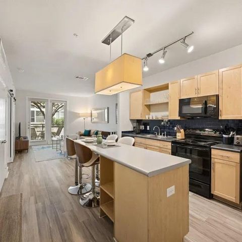 810 W St. johns Ave 1267, Austin, TX 78752