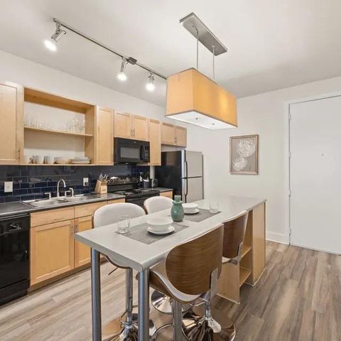 810 W St. johns Ave 1267, Austin, TX 78752