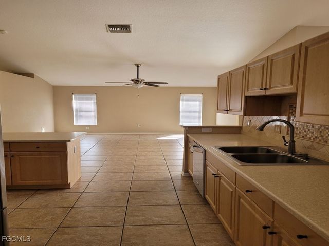 4145 SW 9th AVE, Cape Coral, FL 33914