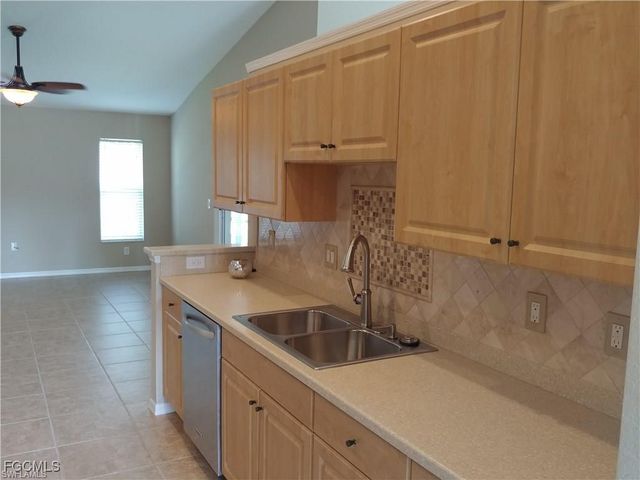 4145 SW 9th AVE, Cape Coral, FL 33914