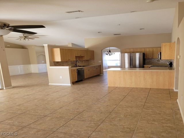 4145 SW 9th AVE, Cape Coral, FL 33914