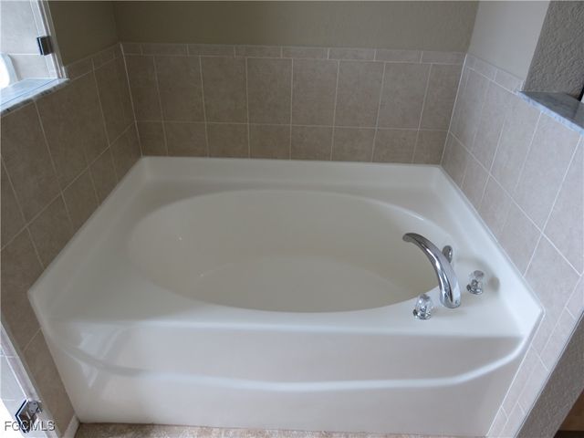 4145 SW 9th AVE, Cape Coral, FL 33914