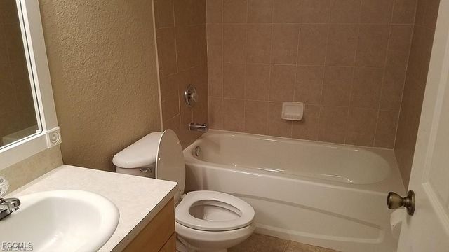 4145 SW 9th AVE, Cape Coral, FL 33914