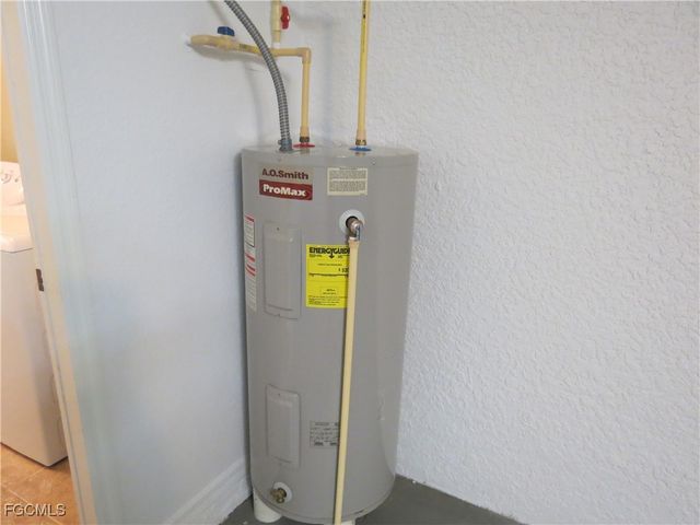 4145 SW 9th AVE, Cape Coral, FL 33914