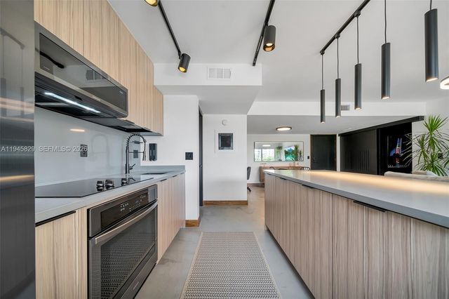 1455 West Ave 503, Miami Beach, FL 33139