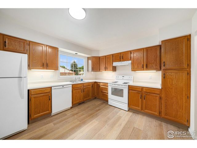 1448 Elmhurst Ct, Longmont, CO 80503