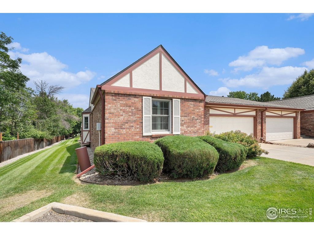 1448 Elmhurst Ct, Longmont, CO 80503