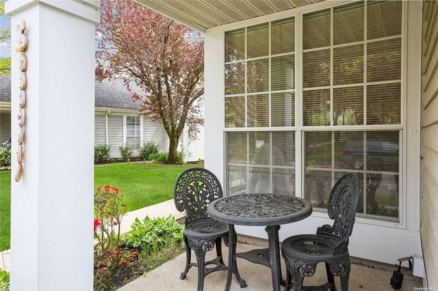95 Glen Drive, Ridge, NY 11961