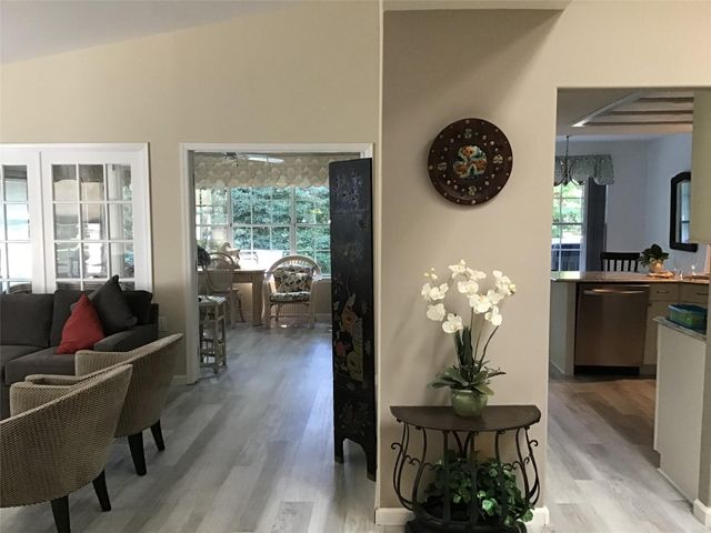 95 Glen Drive, Ridge, NY 11961