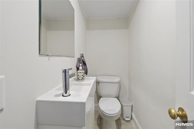 142 Kensington Avenue, Norwood, NJ 07648