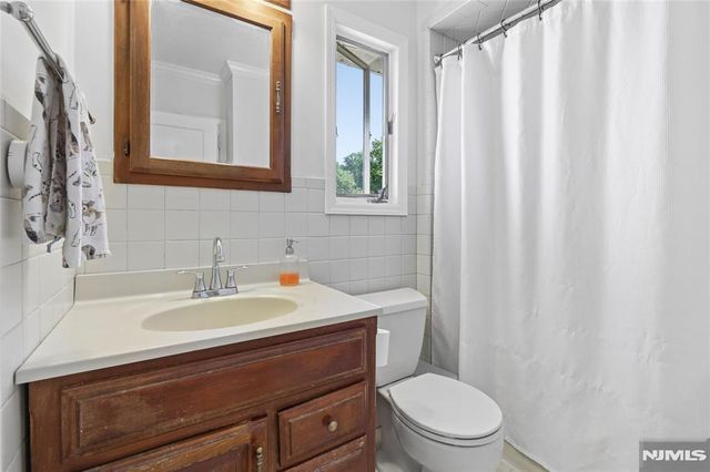 142 Kensington Avenue, Norwood, NJ 07648