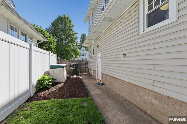 142 Kensington Avenue, Norwood, NJ 07648