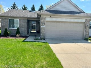 41537 Greenspire Drive, Clinton Charter Township, MI 48038