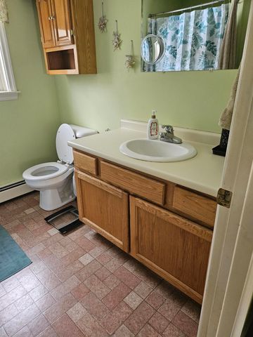 7 Chapman Way, Exeter, NH 03833