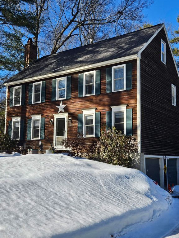 7 Chapman Way, Exeter, NH 03833