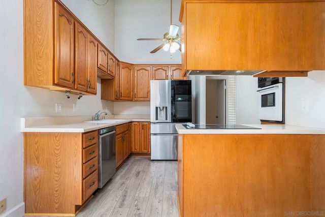 513 Shady Ln B, El Cajon, CA 92021