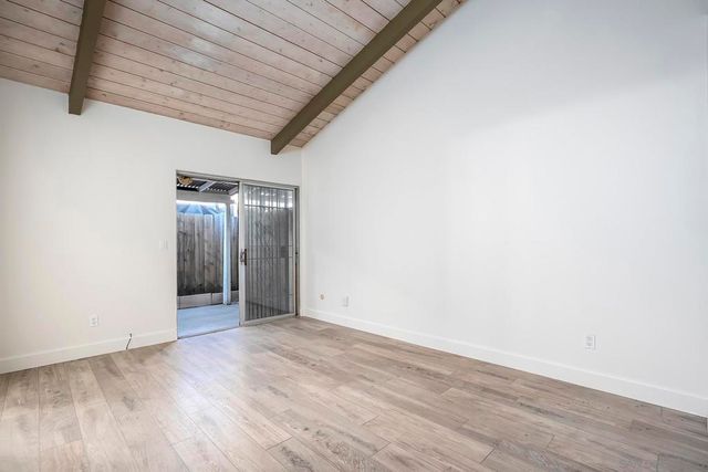 513 Shady Ln B, El Cajon, CA 92021