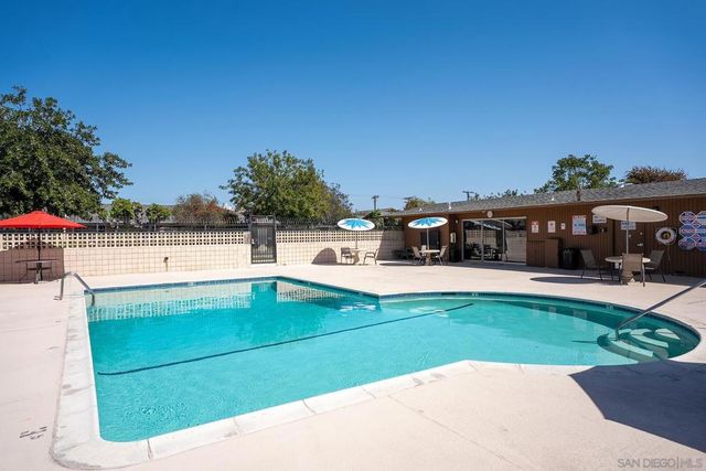 513 Shady Ln B, El Cajon, CA 92021