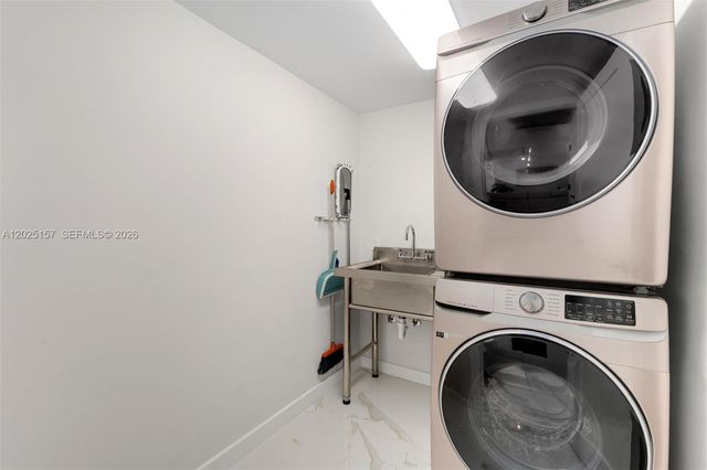 3 Grove Isle Dr C803, Miami, FL 33133