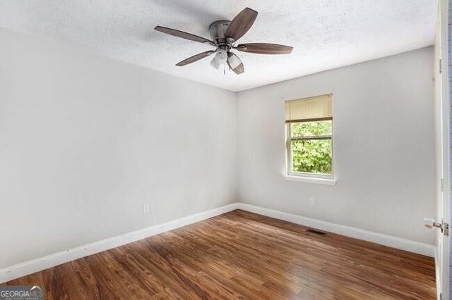 8955 Ochil Lane, Winston, GA 30187