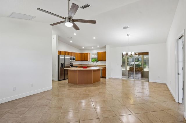 1000 KENOVA AVENUE, The Villages, FL 32162