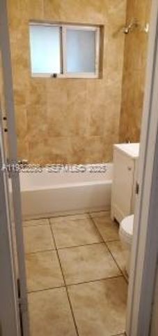 1324 NE 127th St 09, North Miami, FL 33161