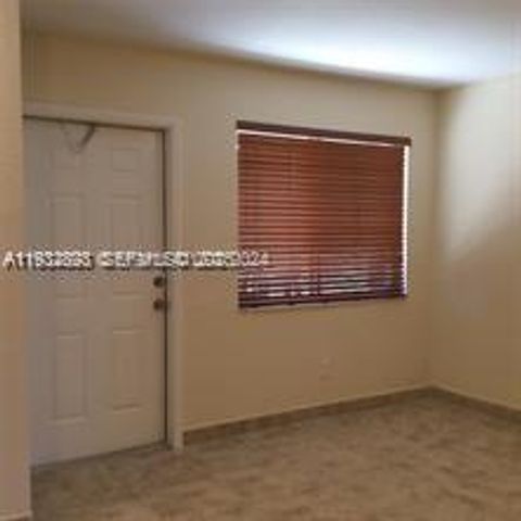 1324 NE 127th St 09, North Miami, FL 33161