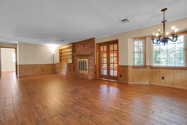 1114 NW Beacontree Dr, Lawton, OK 73505