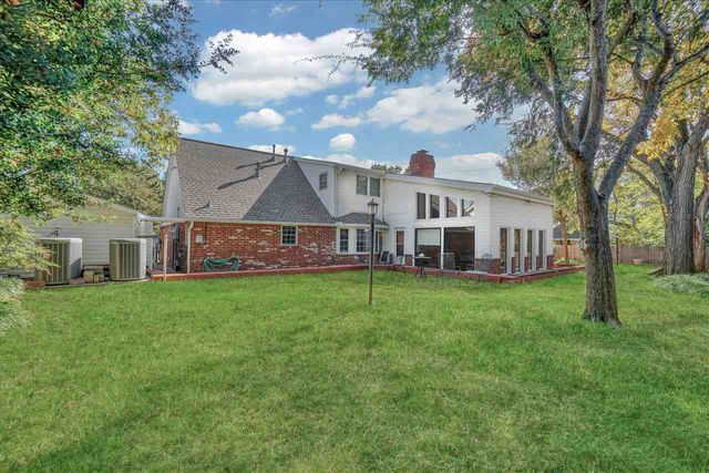 1114 NW Beacontree Dr, Lawton, OK 73505