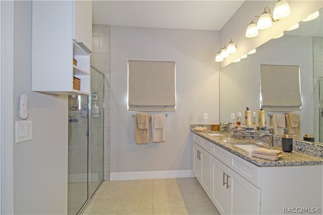 1012 W Geneva Place, Citrus Springs, FL 34434