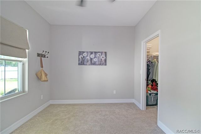 1012 W Geneva Place, Citrus Springs, FL 34434