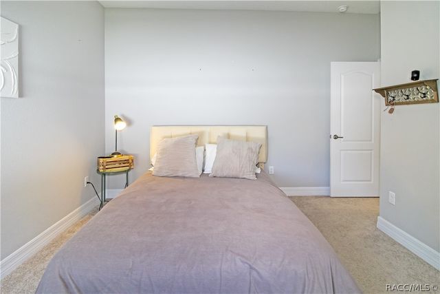 1012 W Geneva Place, Citrus Springs, FL 34434