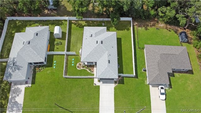 1012 W Geneva Place, Citrus Springs, FL 34434