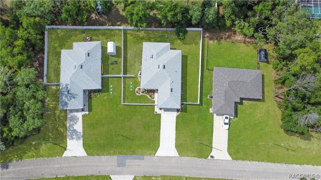 1012 W Geneva Place, Citrus Springs, FL 34434