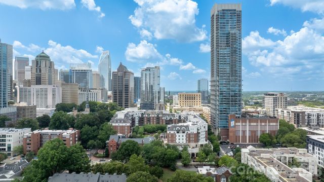 300 W 5th Street 419, Charlotte, NC 28202