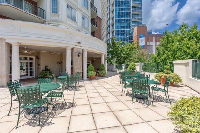 300 W 5th Street 419, Charlotte, NC 28202