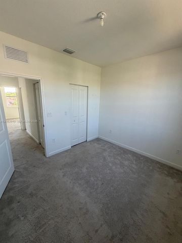 12527 NW 24 AVE 12527, Miami, FL 33167