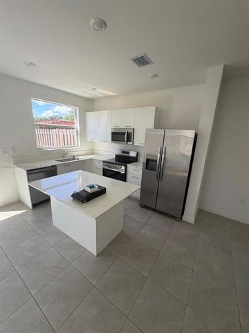 12527 NW 24 AVE 12527, Miami, FL 33167
