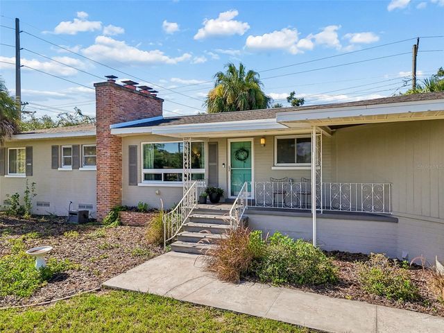 302 DEER PARK AVENUE, Tampa, FL 33617