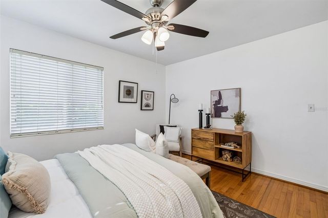 302 DEER PARK AVENUE, Tampa, FL 33617