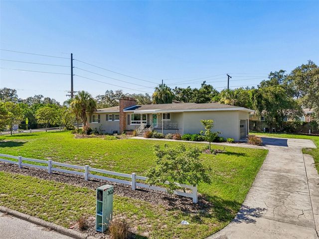 302 DEER PARK AVENUE, Tampa, FL 33617