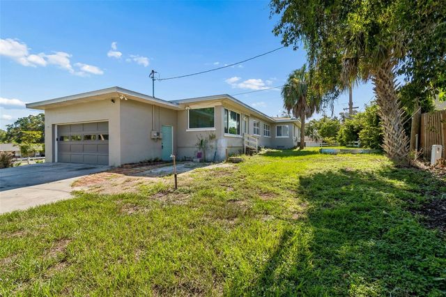 302 DEER PARK AVENUE, Tampa, FL 33617