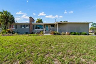 302 DEER PARK AVENUE, Tampa, FL 33617