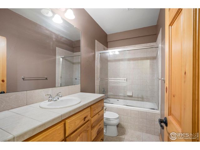 555 James Park Trl, Loveland, CO 80537