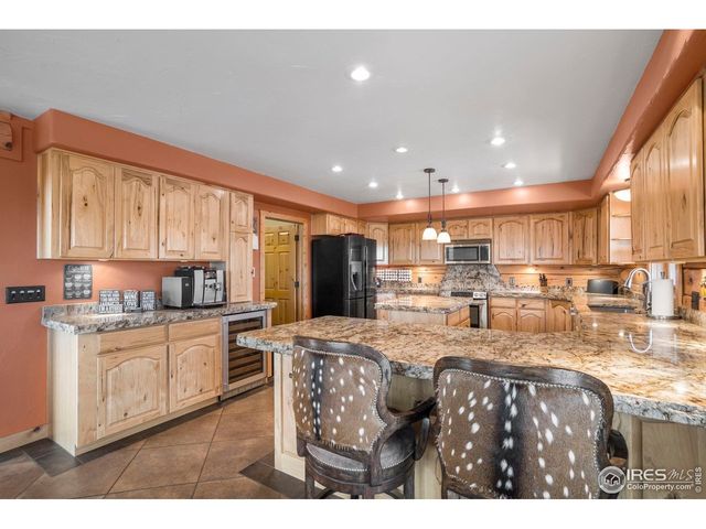 555 James Park Trl, Loveland, CO 80537