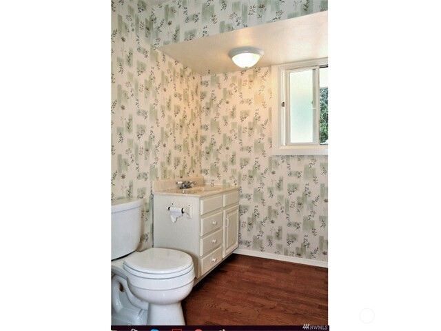 2420 94th Avenue NE, Clyde Hill, WA 98004