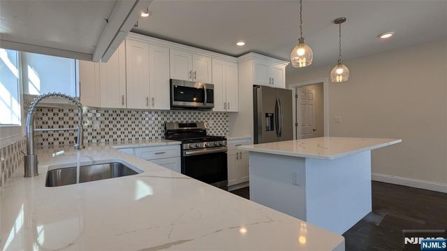 7 Maple Street 1, Bloomfield, NJ 07003