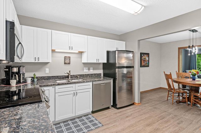 13145 Gemstone Court, Apple Valley, MN 55124