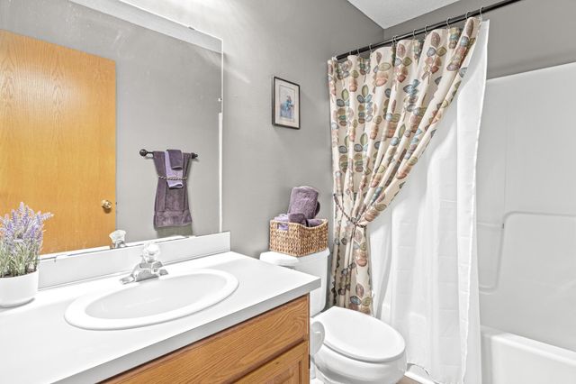 13145 Gemstone Court, Apple Valley, MN 55124