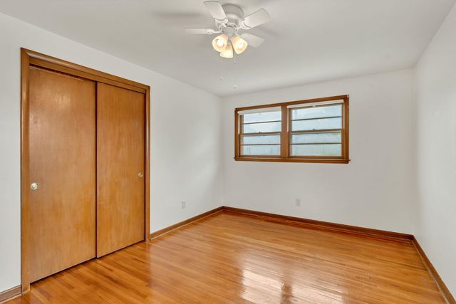 1210 N Farmstead St, Wichita, KS 67208
